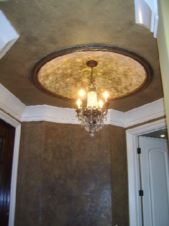 Gold Leaf with glass Glitter Walls in a leather look